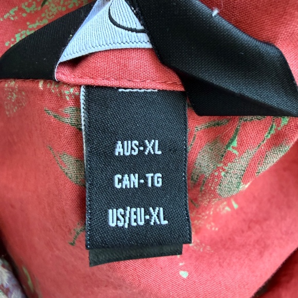 Volcom | Red Hawaiian Floral Button Up Shirt | Size XL - Picture 4 of 7